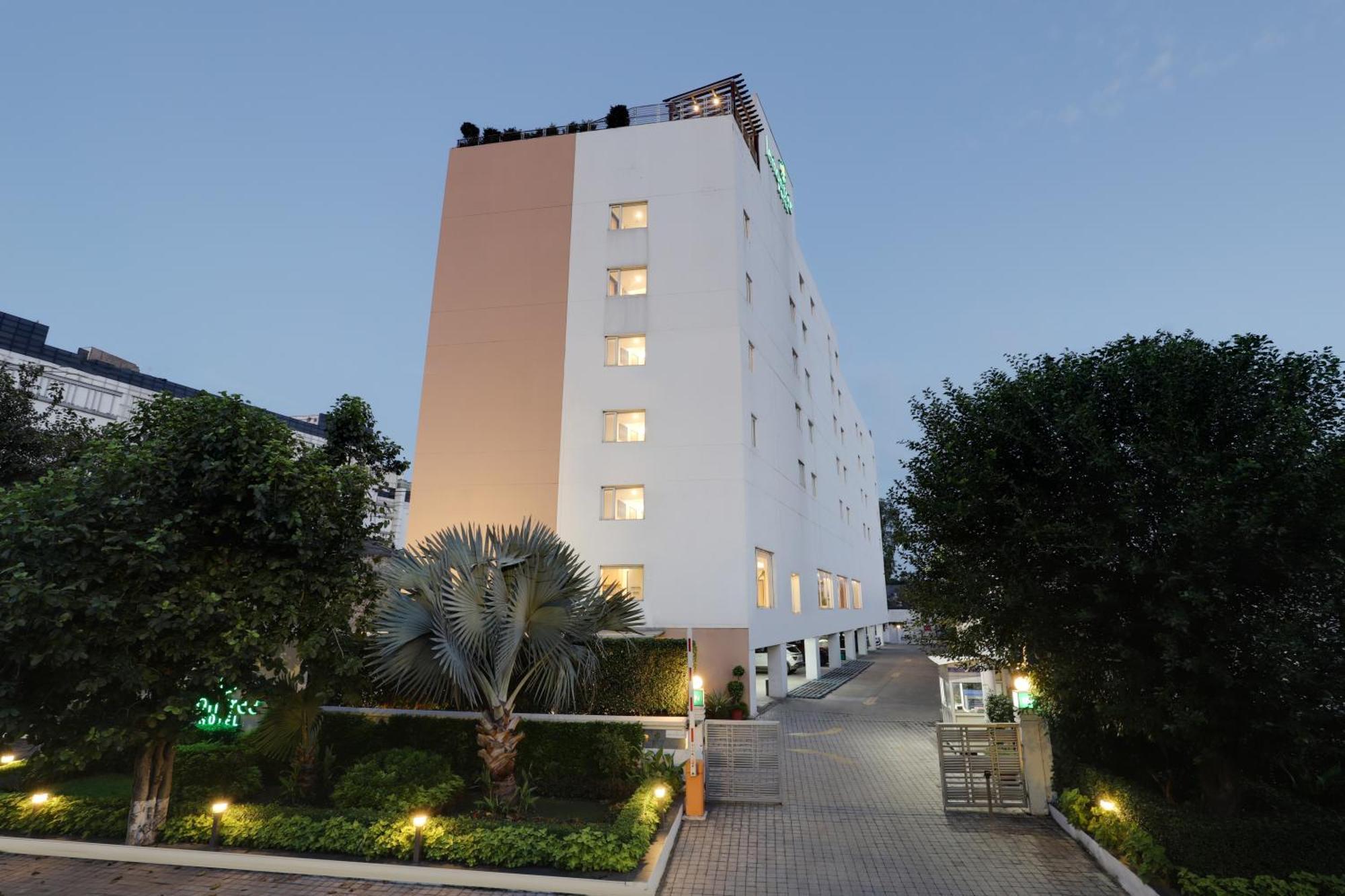 Lemon Tree Hotel Chandīgarh Zewnętrze zdjęcie