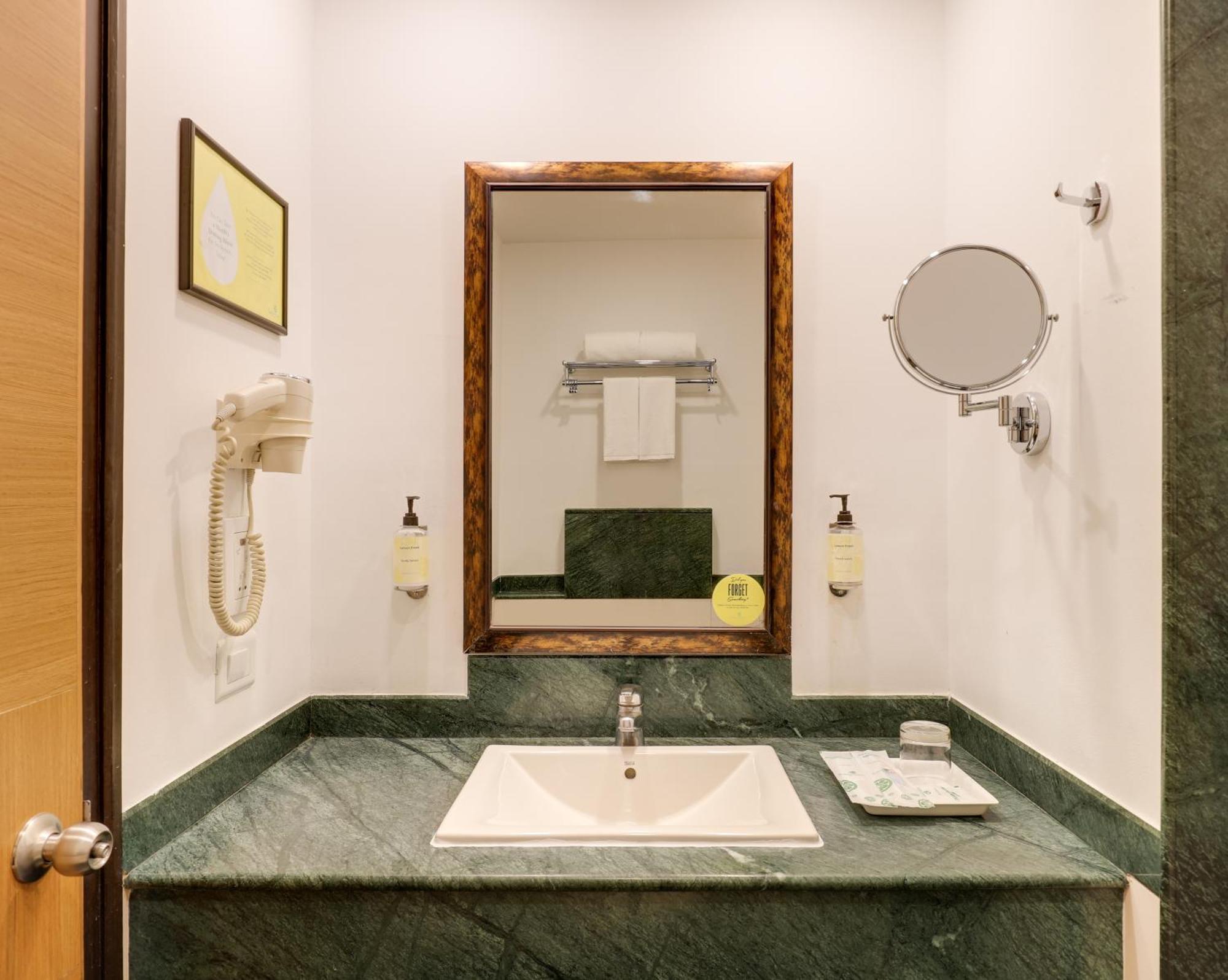 Lemon Tree Hotel Chandīgarh Zewnętrze zdjęcie